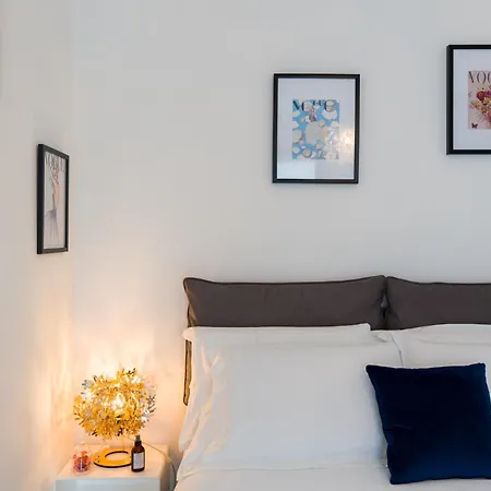 Suite Des Etrangers -Appartamento In Centro-City Center Apartment-Parcheggio Privato- Private Parking *