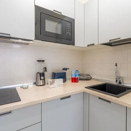Διαμέρισμα Suite Des Etrangers -Appartamento In Centro-City Center Apartment-Parcheggio Privato- Private Parking Σαν Ρέμο