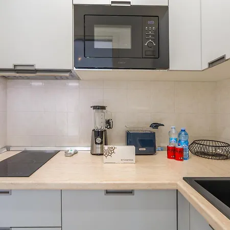 Διαμέρισμα Suite Des Etrangers -Appartamento In Centro-City Center Apartment-Parcheggio Privato- Private Parking *