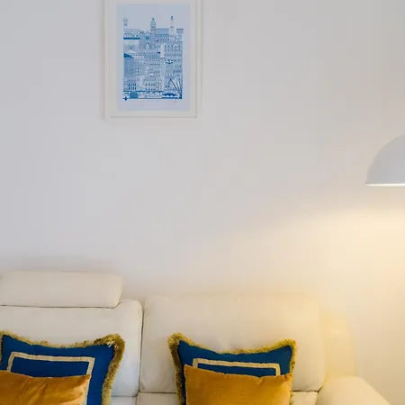 Διαμέρισμα Suite Des Etrangers -Appartamento In Centro-City Center Apartment-Parcheggio Privato- Private Parking Σαν Ρέμο