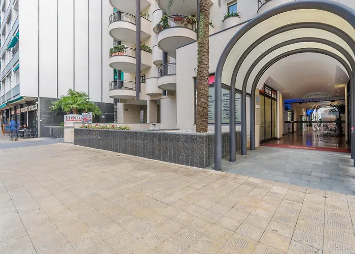 Des Etrangers Апартаменты